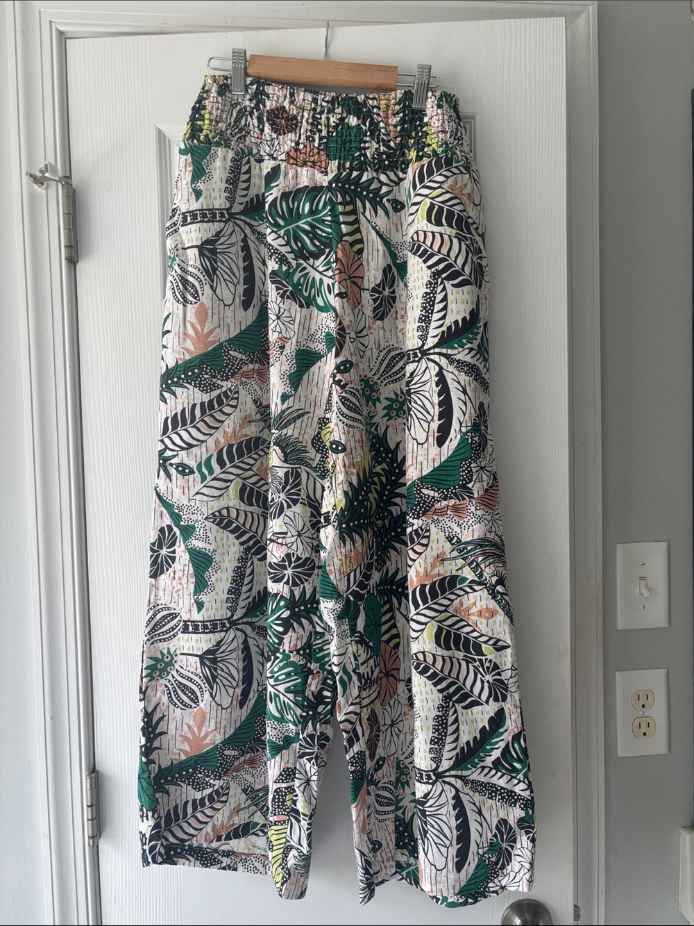 Tahari Wide-Leg Pants in Green, Black, White, Tan Print